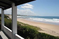 Inhambane Accommodation - Khanimambu Self Catering House